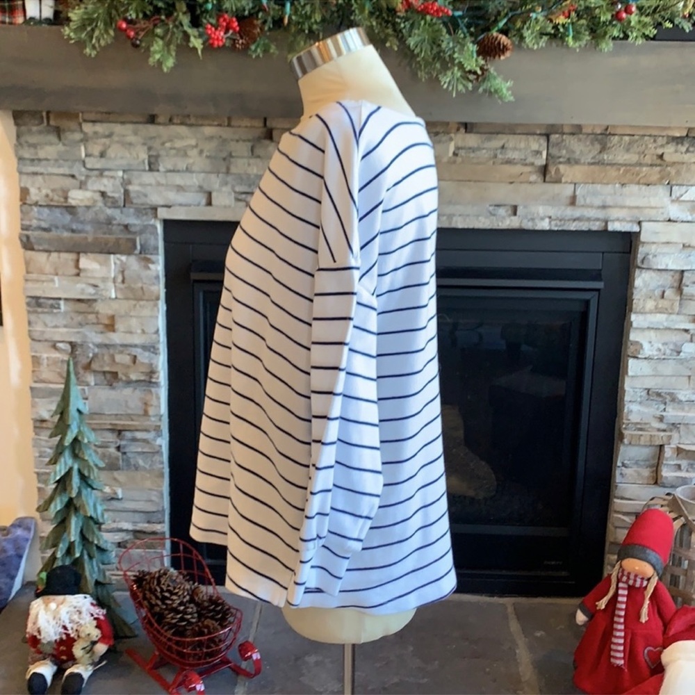 Liz Claiborne stripe top - Picture 3 of 7